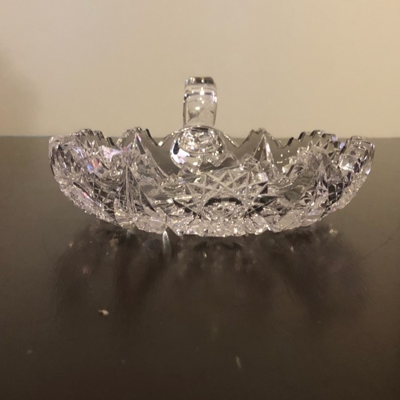 Crystal Cut Nappy Dish Excellent Used Condition - Picture 2 of 8